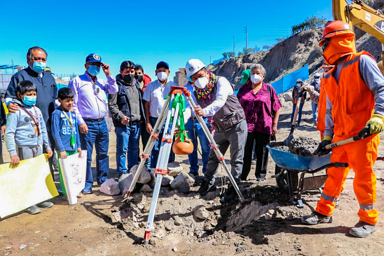 Primera piedra: Construcción de Muro de Contención en el AA HH Villa Ecológica – San Antonio